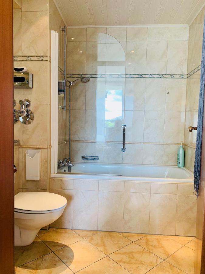 Private Suite Im Gebaeude Des Graf Eberhard Hotels Bad Urach Zewnętrze zdjęcie